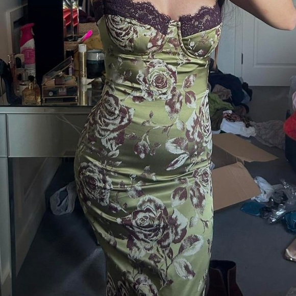 House Of CB Cassia dress - Picture 5 of 5